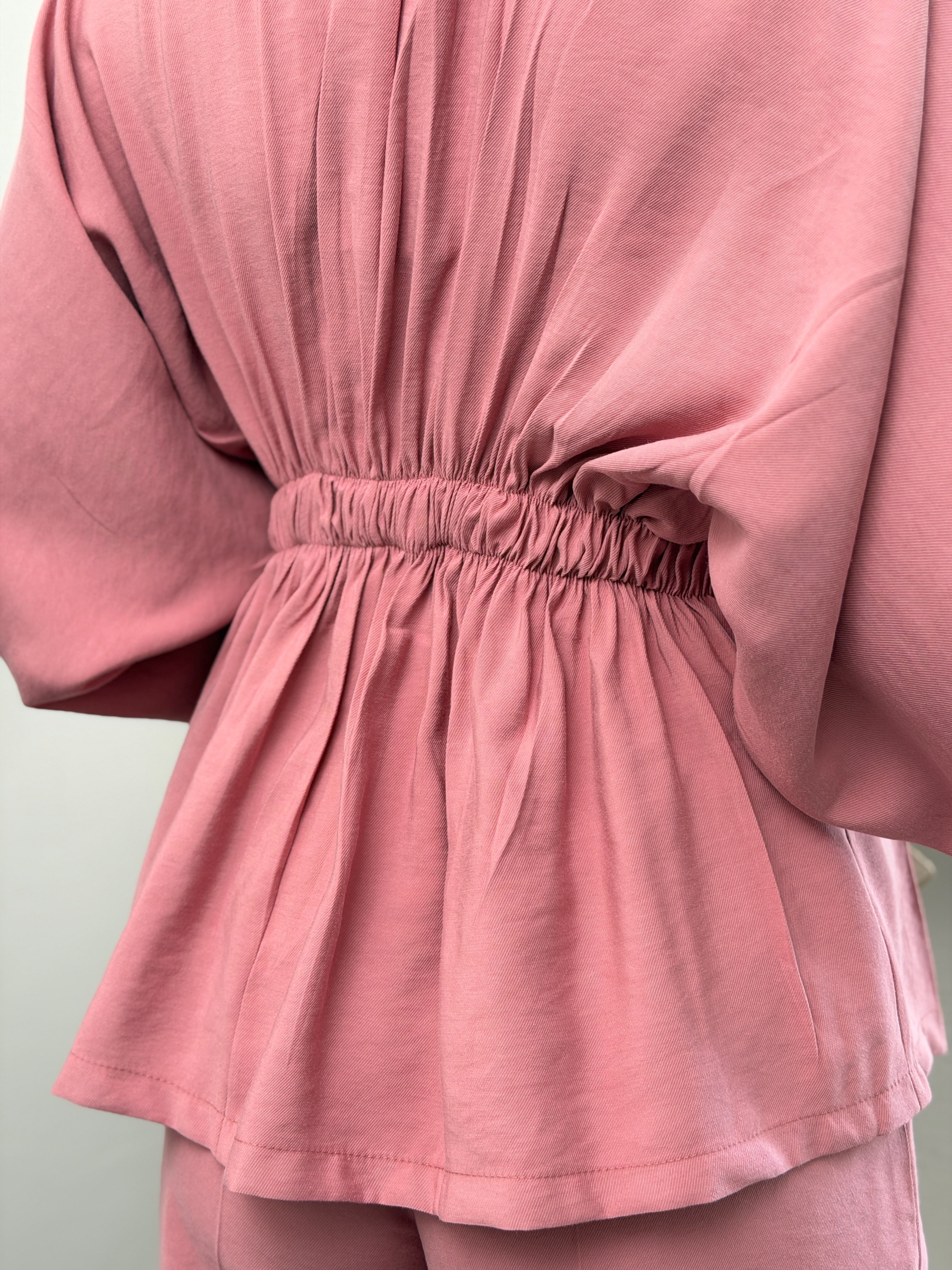 Beli Lastik Detaylı Salaş Kesim Pantolon Bluz Takım