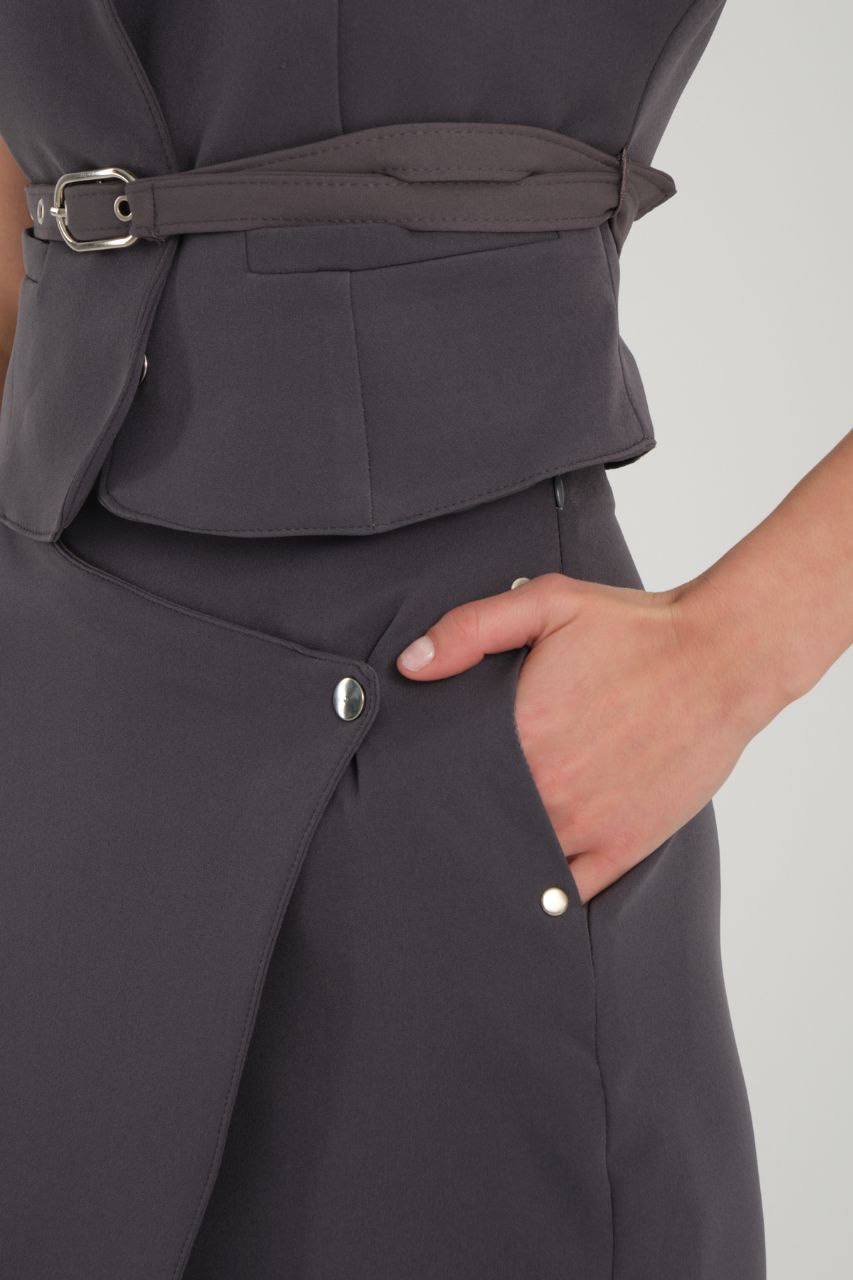 Kemer Detaylı Yelek Üst & Şort Etek Takım